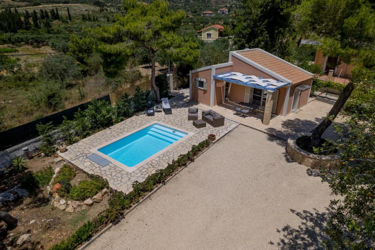 Villa Ponderosa Lixouri Esterno foto