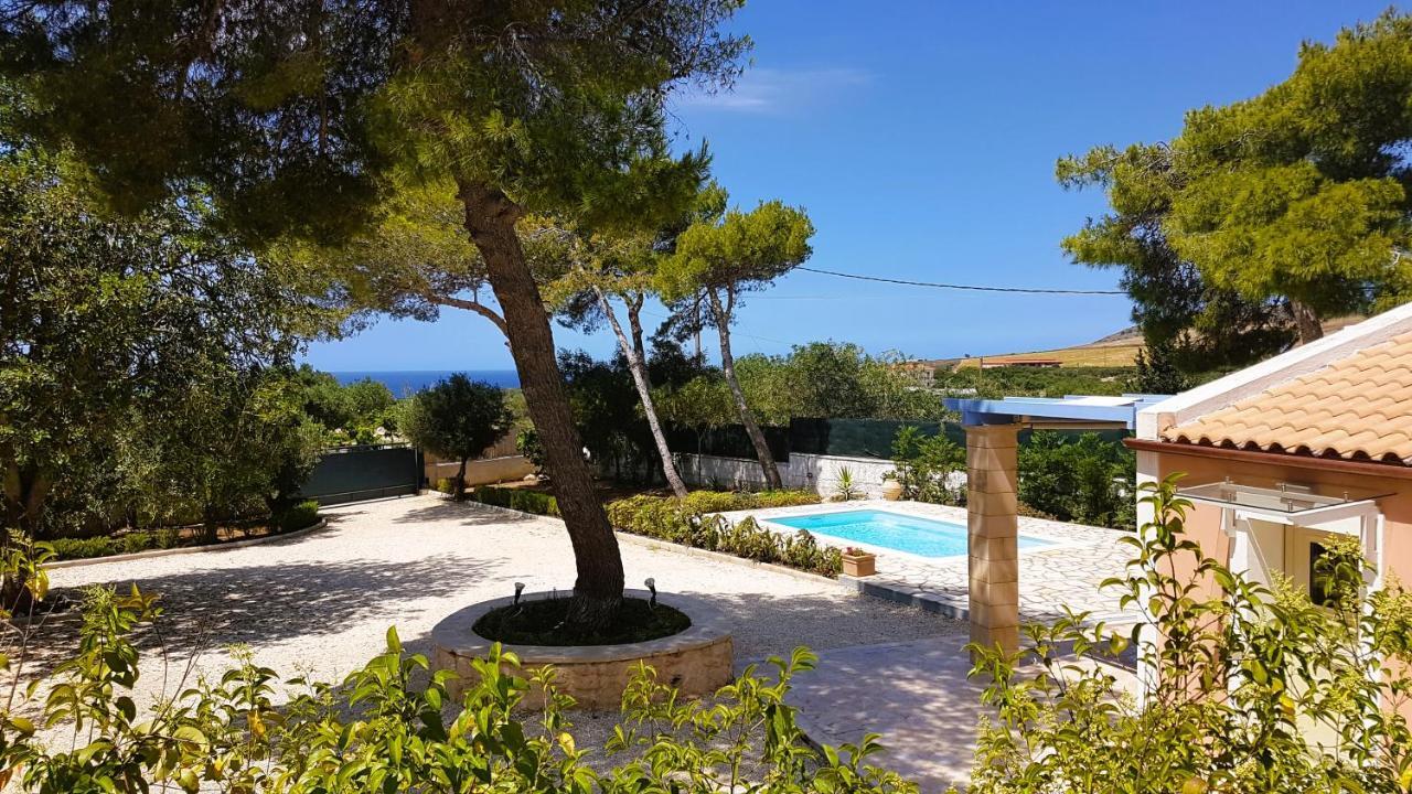 Villa Ponderosa Lixouri Esterno foto