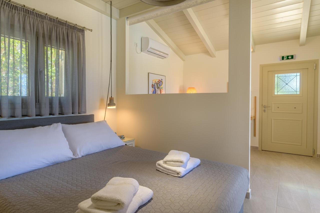 Villa Ponderosa Lixouri Esterno foto