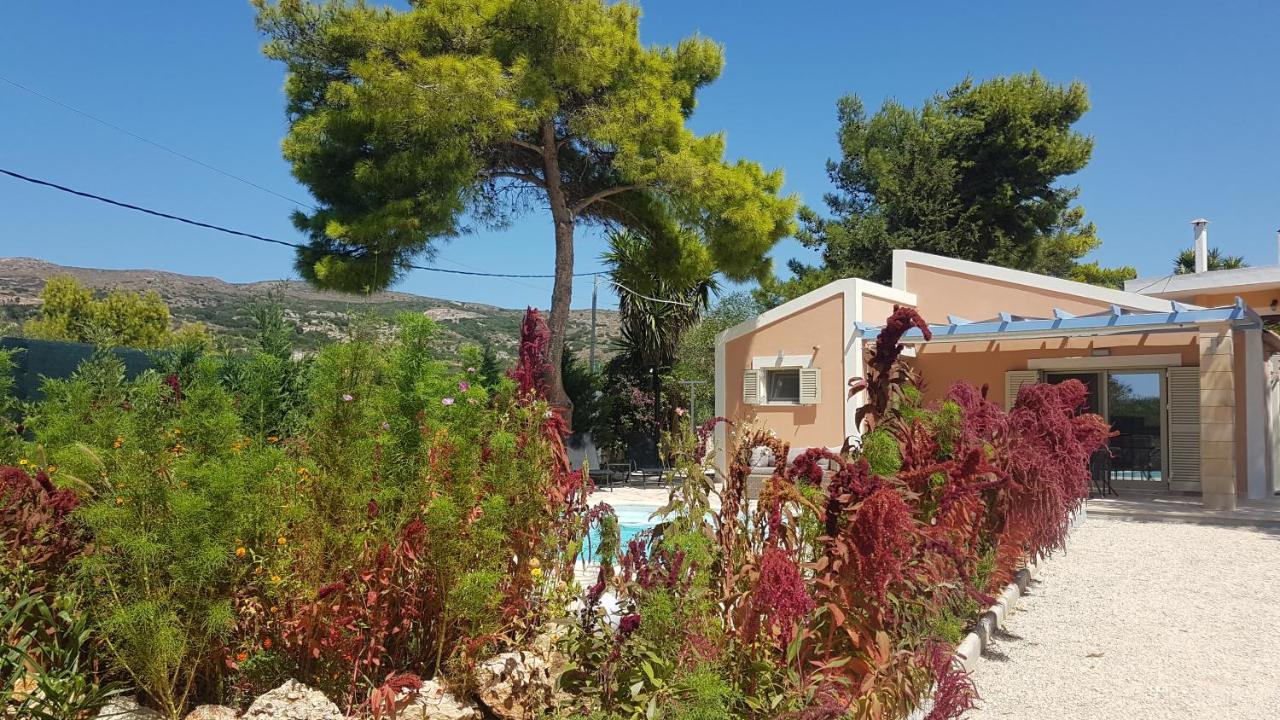 Villa Ponderosa Lixouri Esterno foto