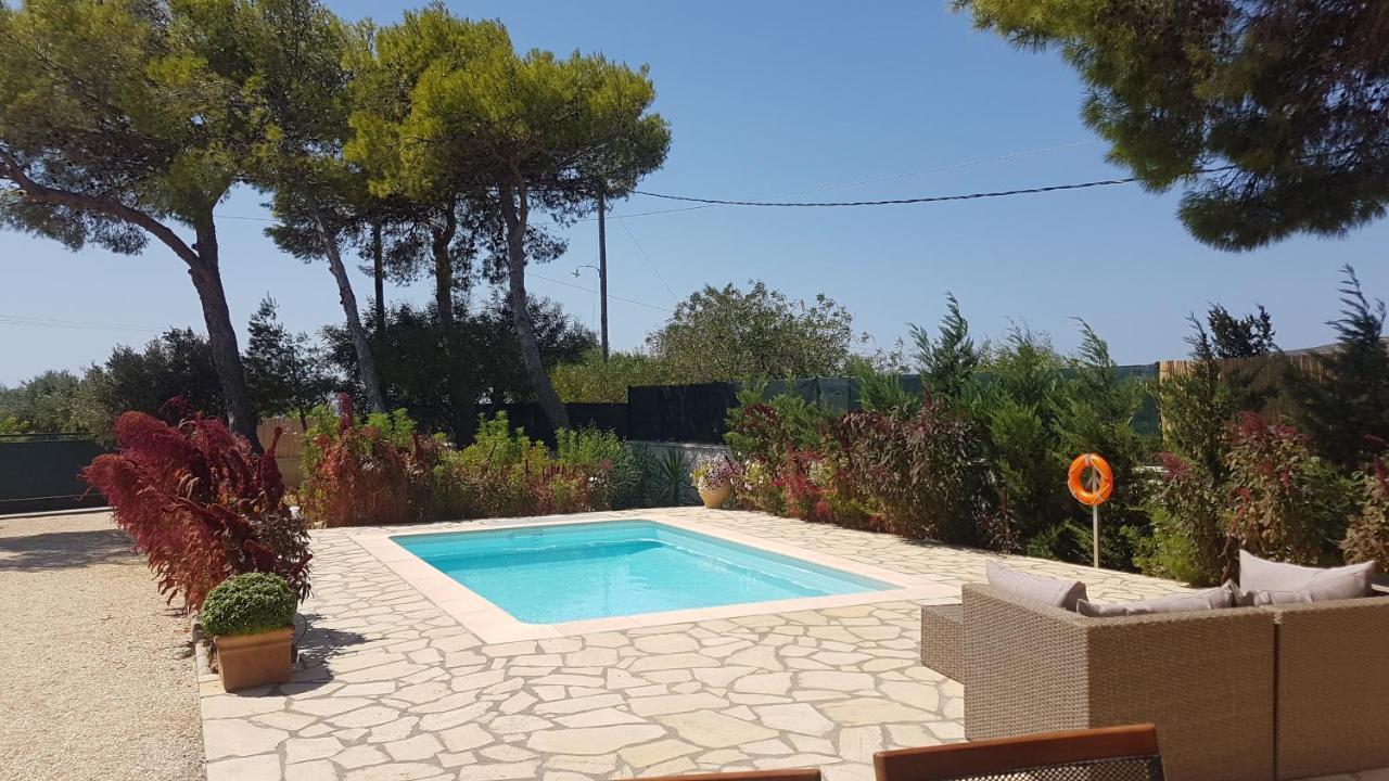 Villa Ponderosa Lixouri Esterno foto