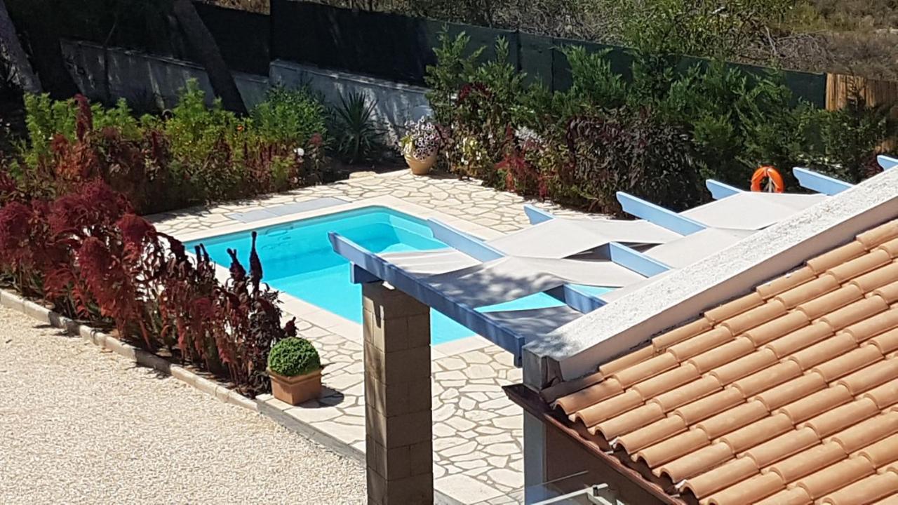 Villa Ponderosa Lixouri Esterno foto